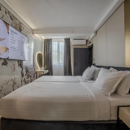 Хотел Aslan Gold 3*