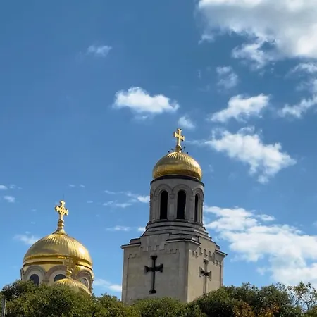 Aslan Gold فندق 3*