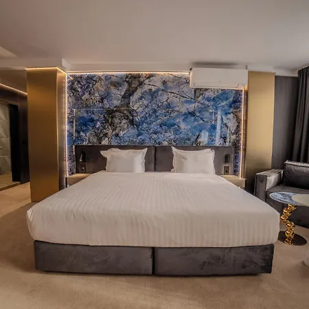 Aslan Gold Hotel 3*